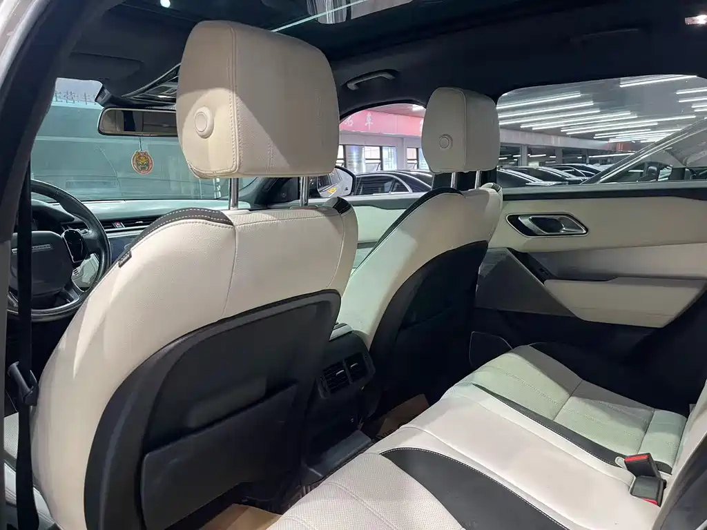 Land Rover Velar 2018 — фото 16