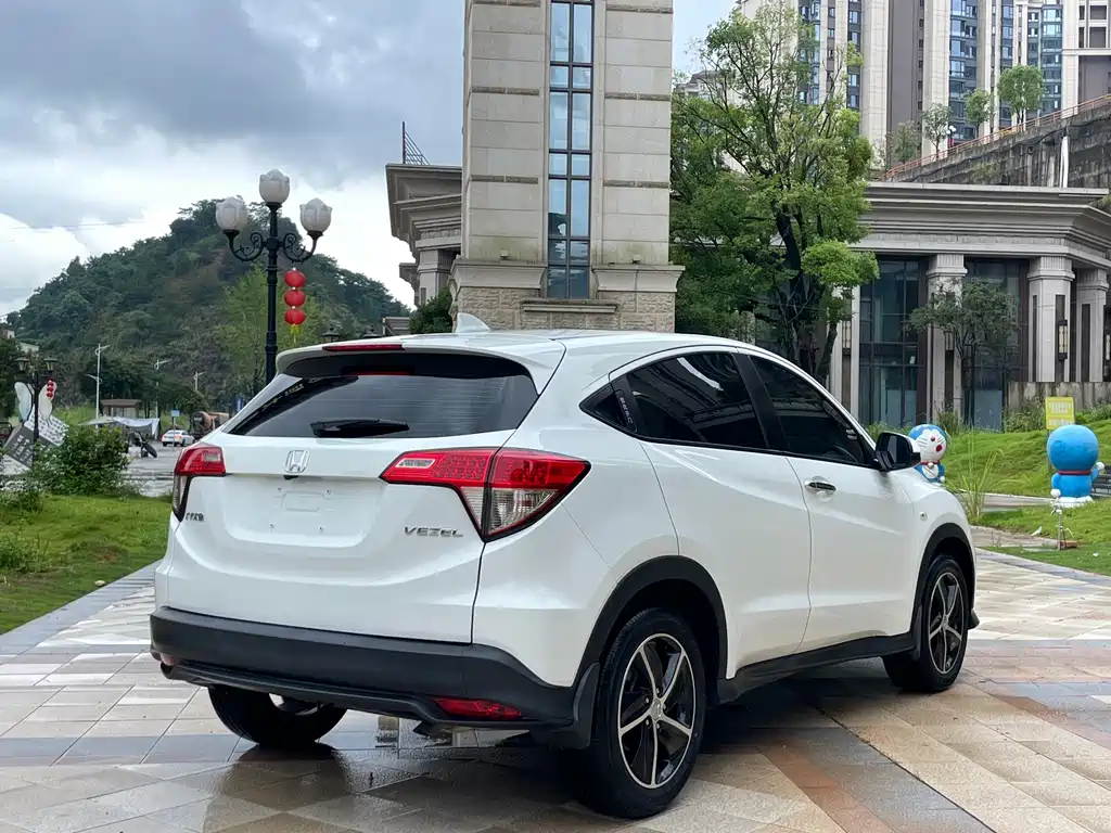 Honda Vezel 2022 — фото 7