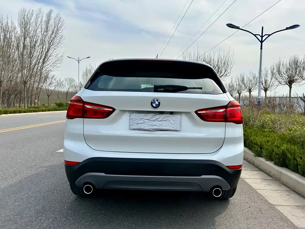 BMW X1 2017 — фото 4