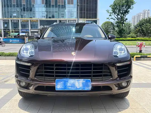 Porsche Macan 2014