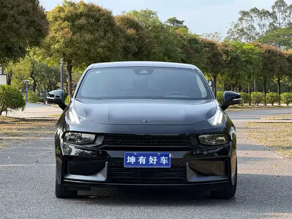 Lynk & Co 03 2021