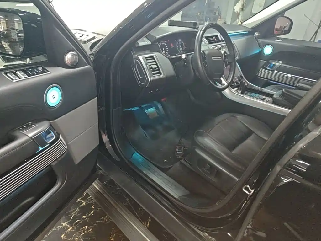 Land Rover Sport PHEV 2021 — фото 16