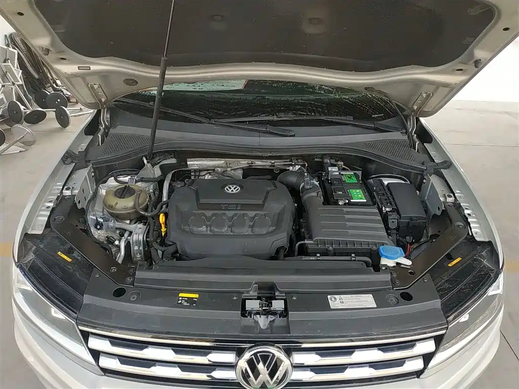 Volkswagen Tiguan L 2018 — фото 20