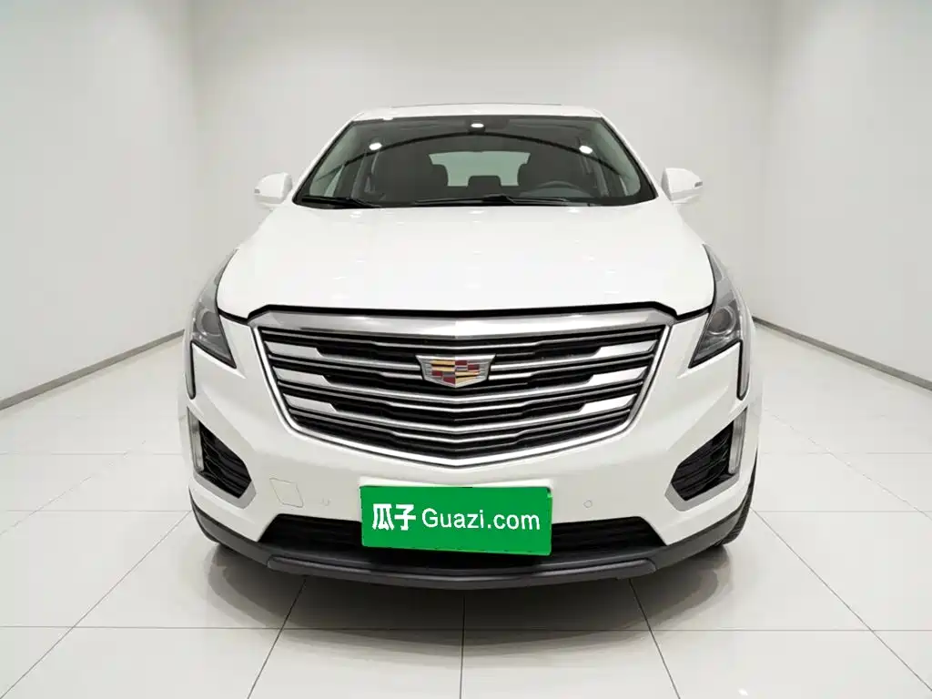 Cadillac XT5 2017 — фото 24