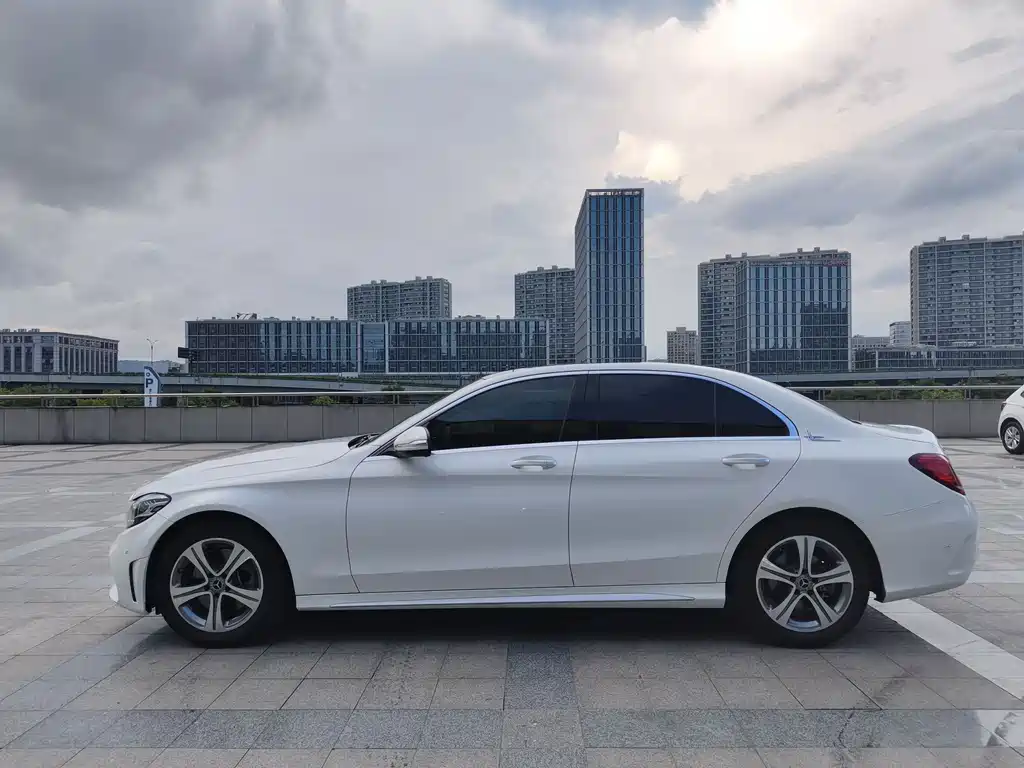 Mercedes-Benz C-Class 2020 — фото 4
