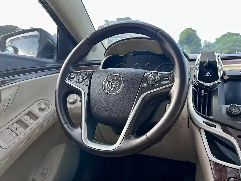 Buick LaCrosse 2014 — фото 12