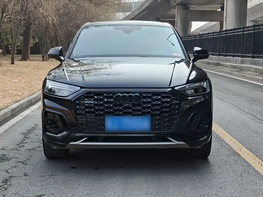 Audi Q5L Sportback 2023 — фото 2