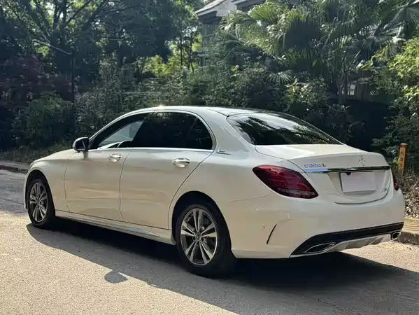 Mercedes-Benz C-Class 2018