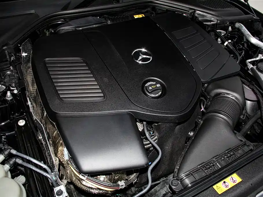Mercedes-Benz E-Class 2025 — фото 13