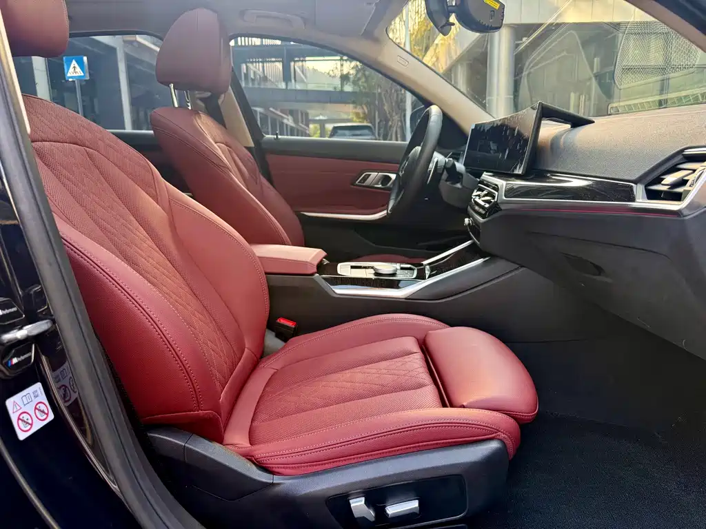 BMW 3 Series 2023 — фото 12
