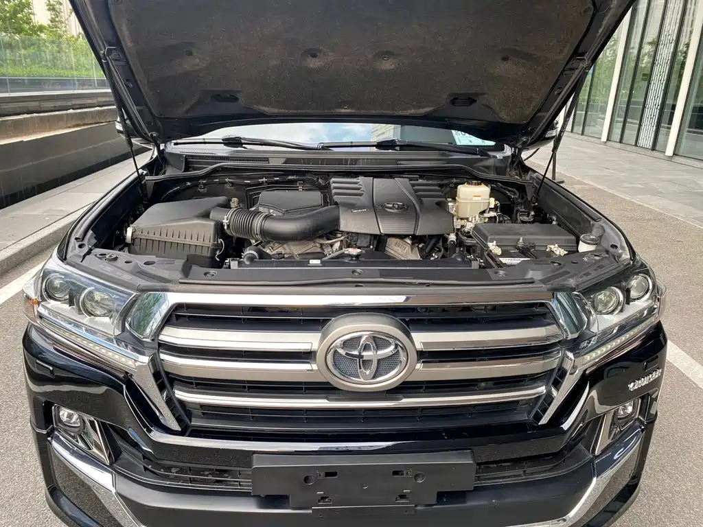 Toyota Land Cruiser 2019 — фото 26