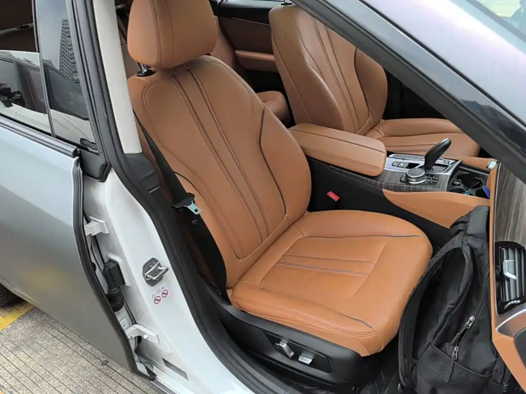 BMW 6 Series GT 2019 — фото 25