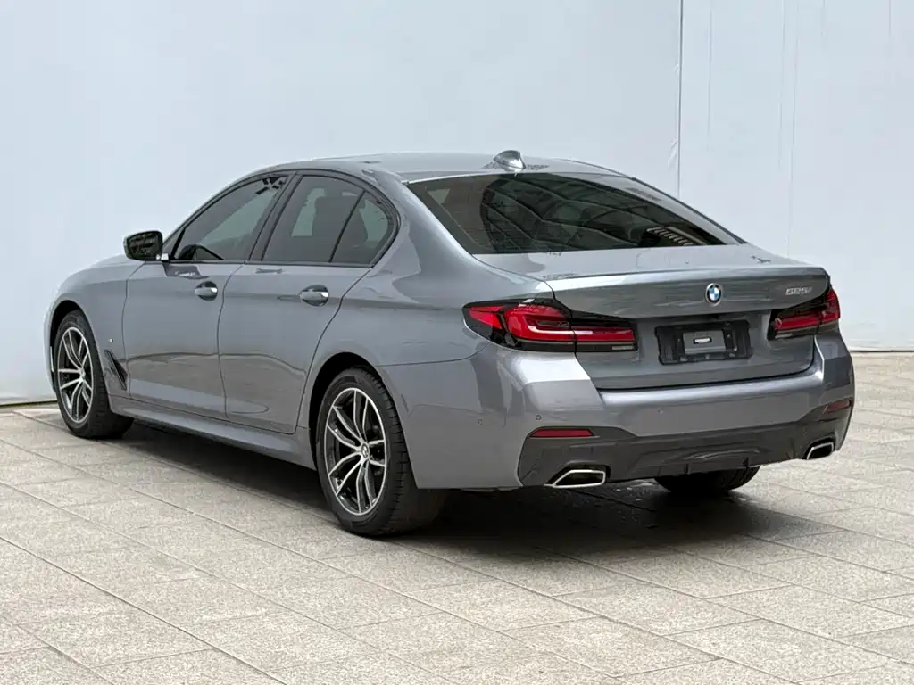 BMW 5 Series 2022