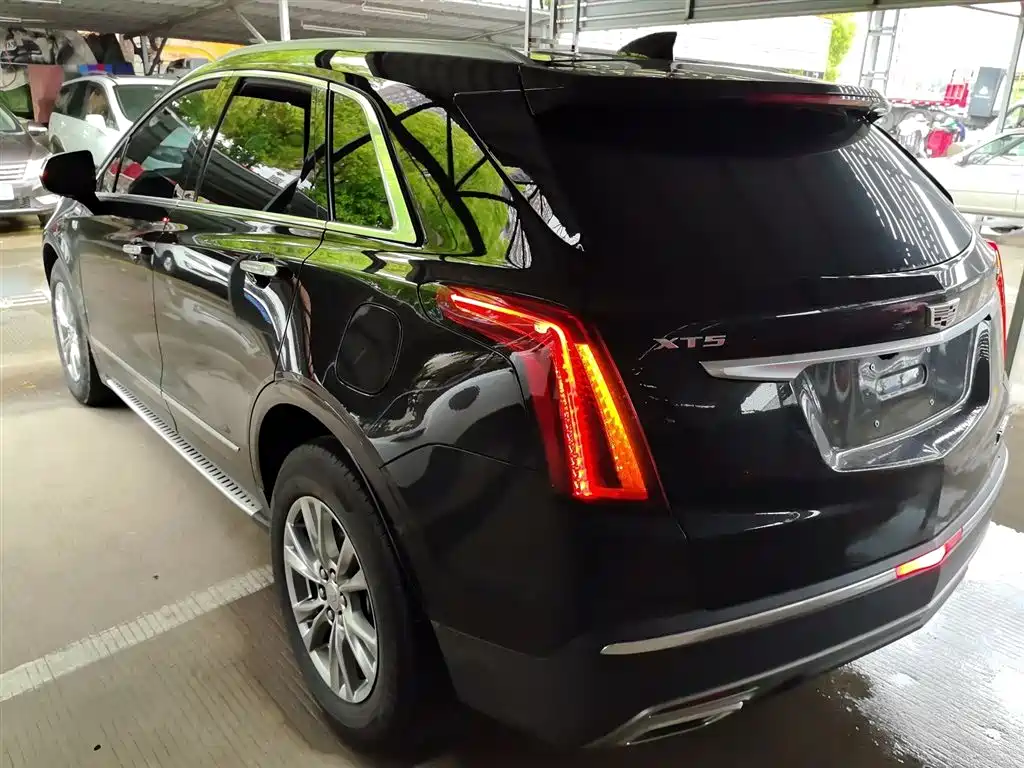 Cadillac XT5 2021 — фото 23