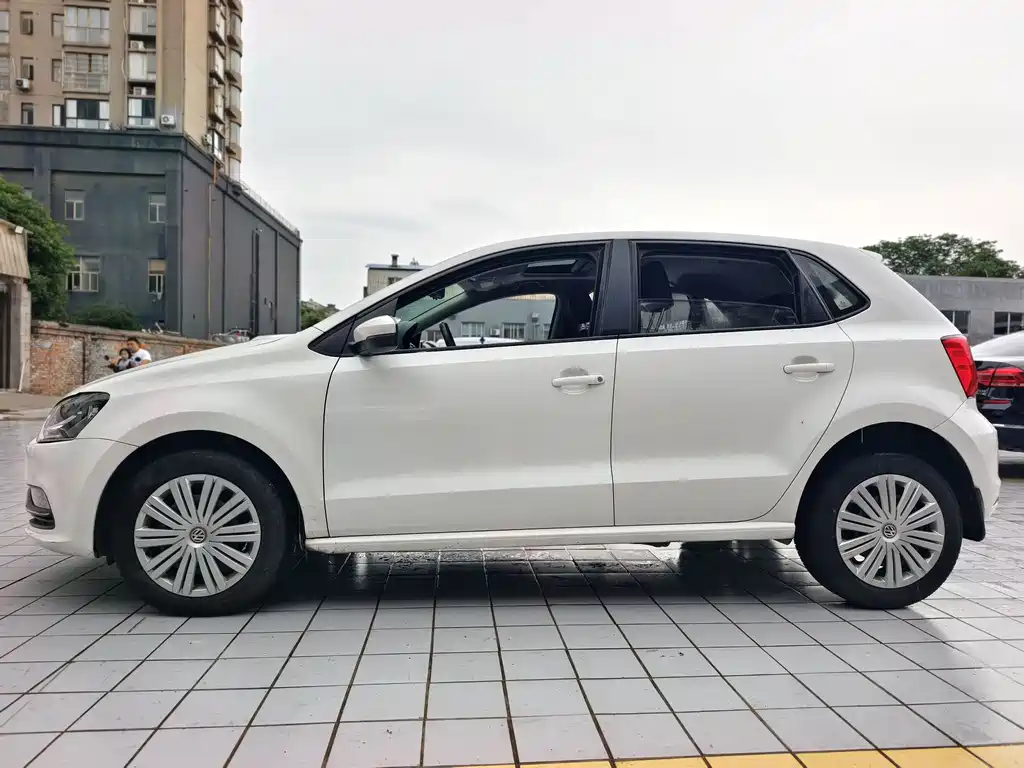 Volkswagen Polo 2018 — фото 4