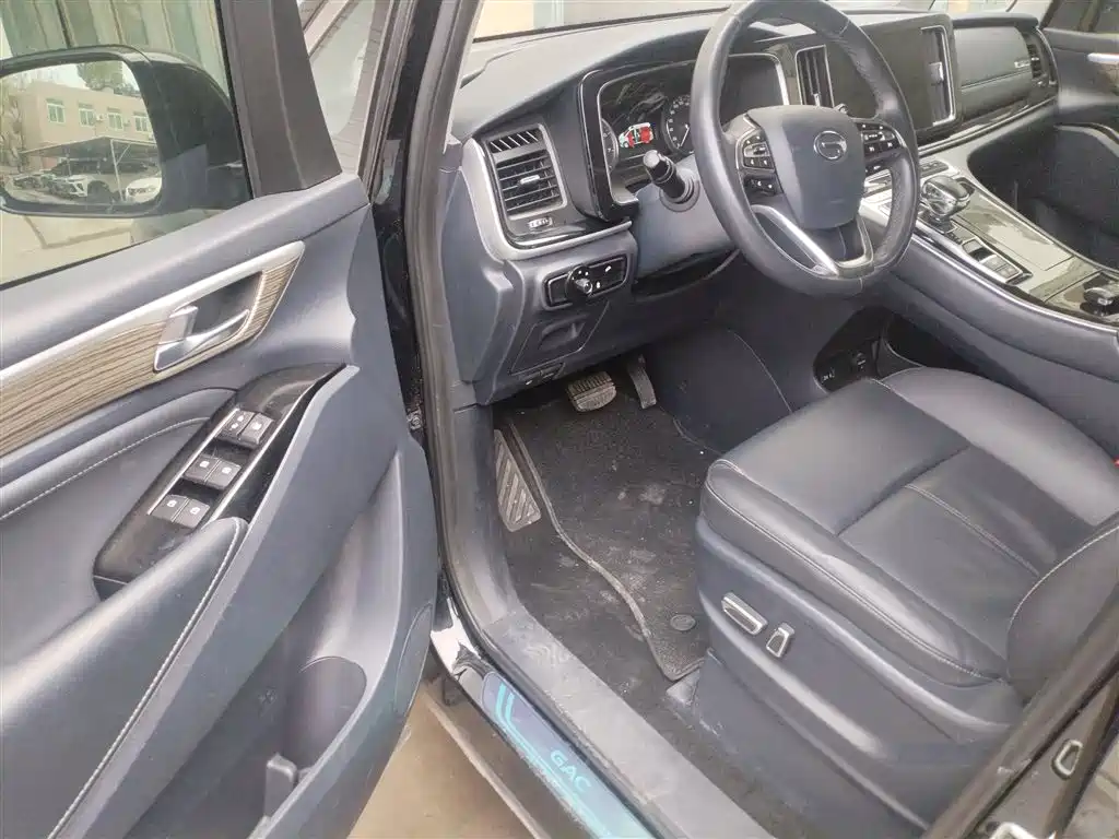 GAC Motor Trumpchi M8 2022 — фото 16