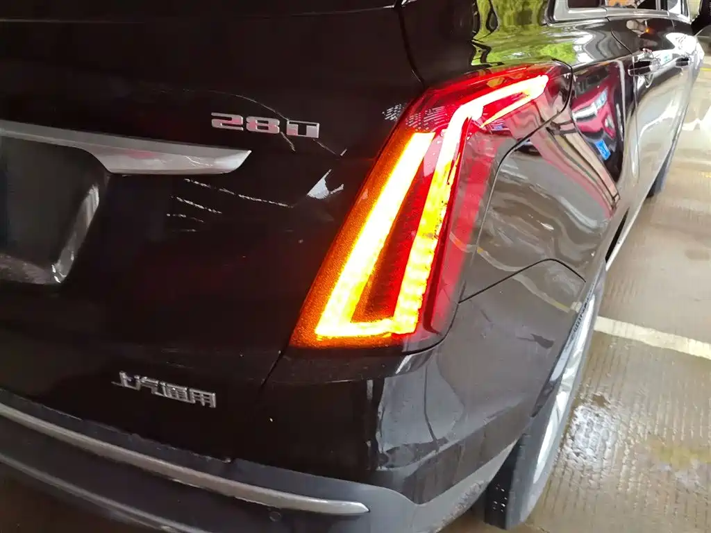 Cadillac XT5 2021 — фото 24