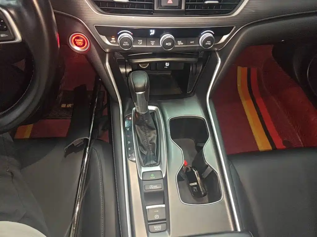 Honda Accord 2020 — фото 14