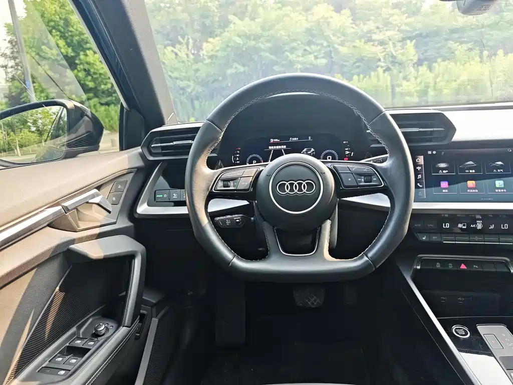 Audi A3 2023 — фото 15