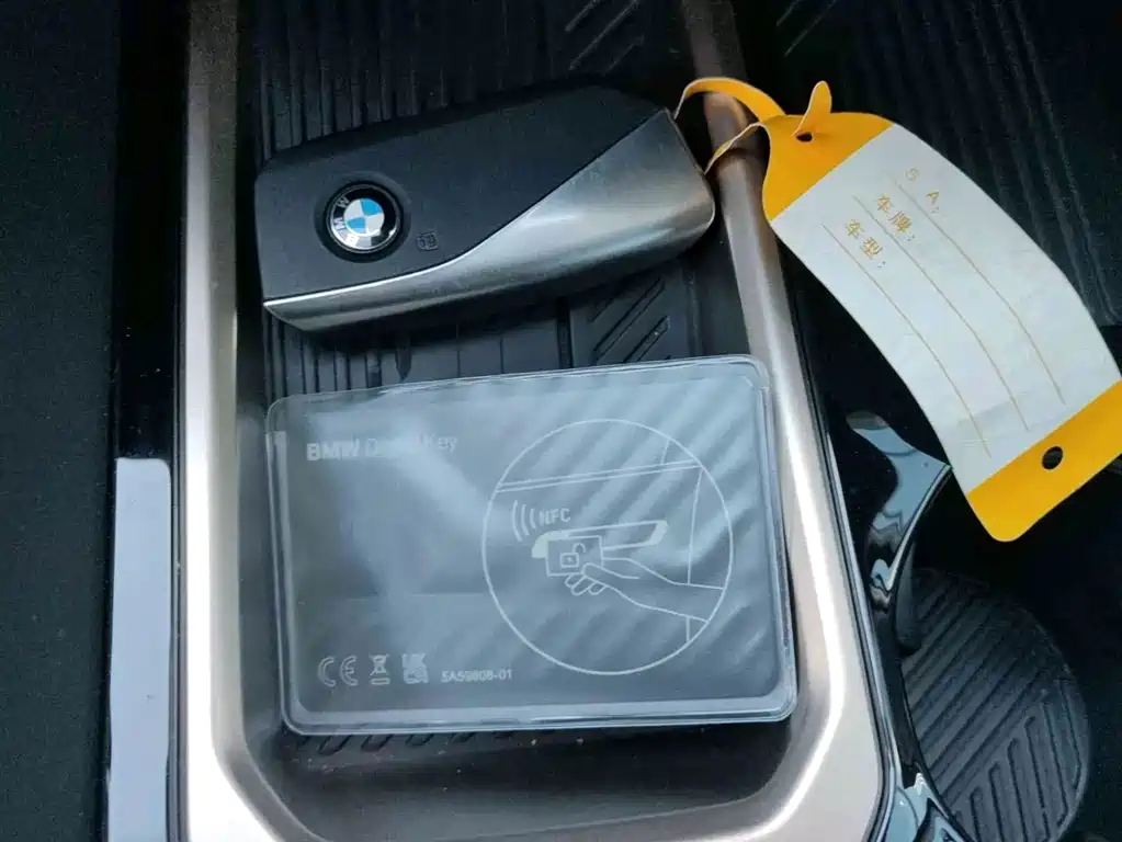 BMW 5 Series — фото 15