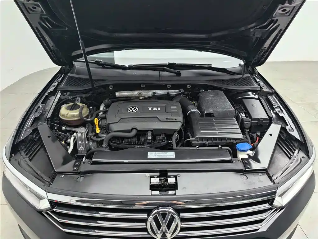 Volkswagen Magotan 2018 — фото 6