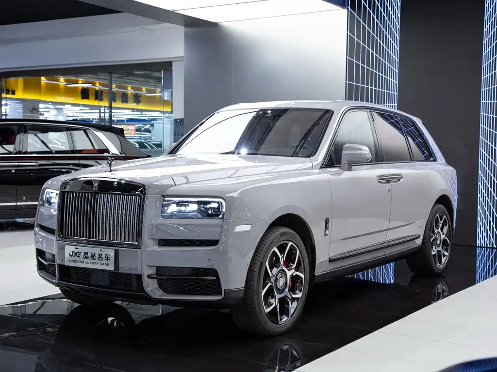 Rolls-Royce Cullinan 2021 — фото 1