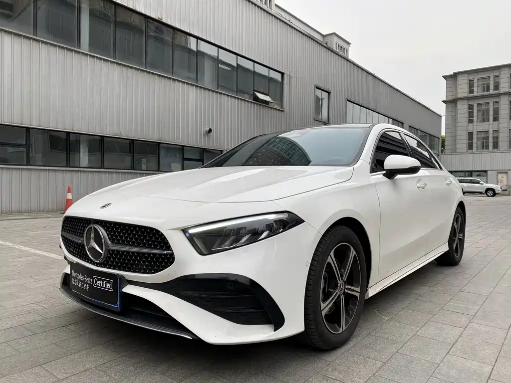 Mercedes-Benz A-Class 2023 — фото 1