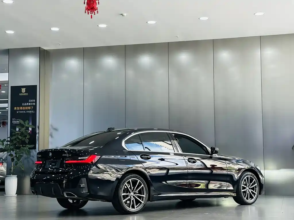 BMW 3 Series 2024