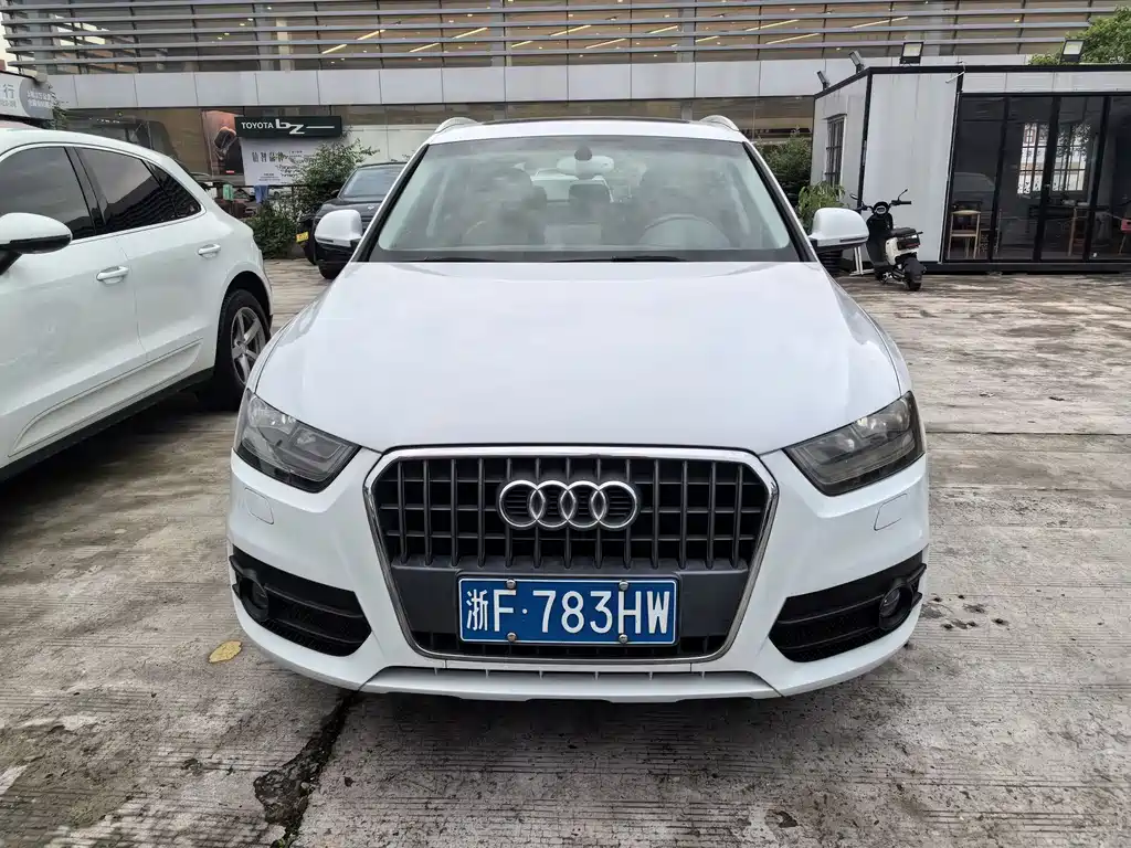 Audi Q3 2015 — фото 3