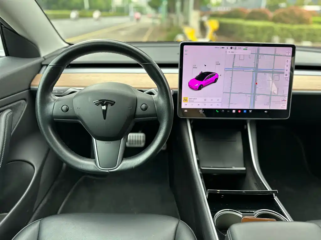 Tesla Model 3 2019 — фото 12
