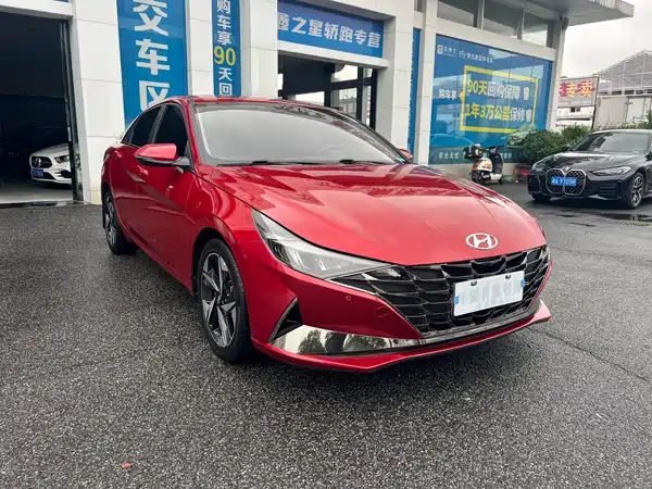 Hyundai Elantra 2023