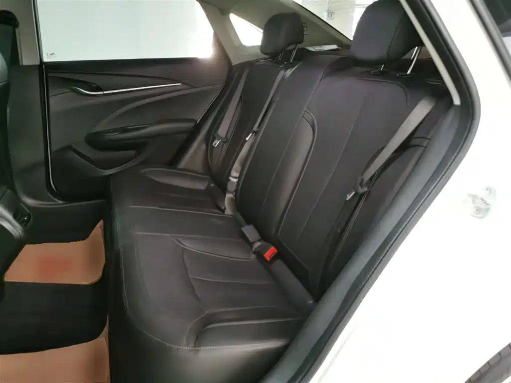 Buick Excelle 2019 — фото 13