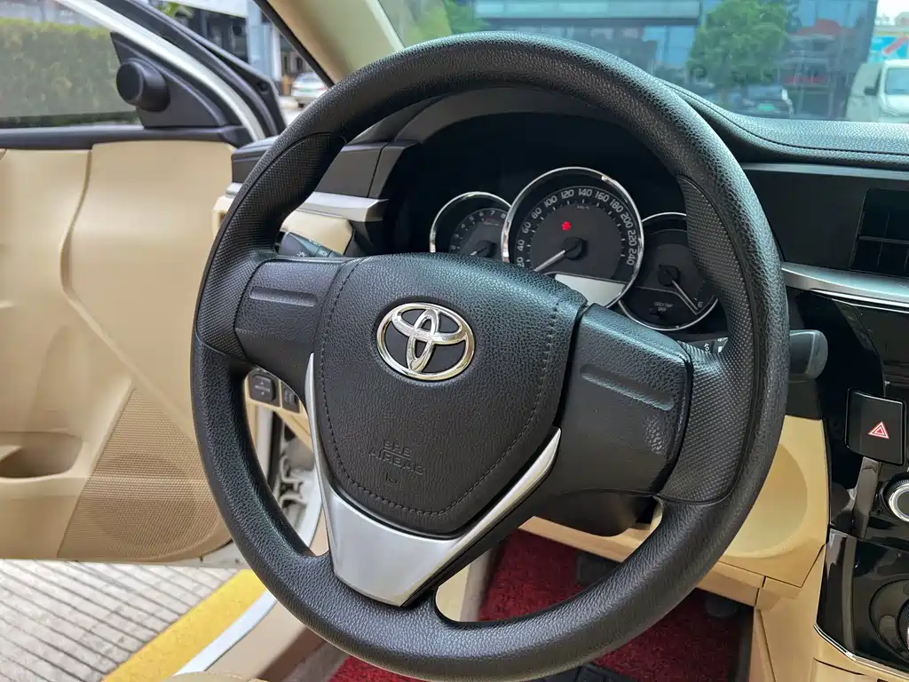 Toyota Corolla 2016 — фото 14