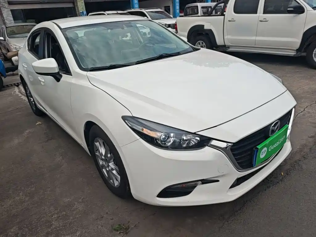 Mazda 3 Axela 2018 — фото 4