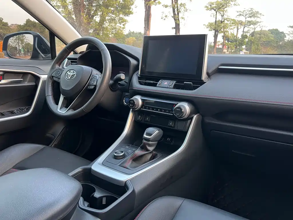 Toyota RAV4 Prime 2022 — фото 18