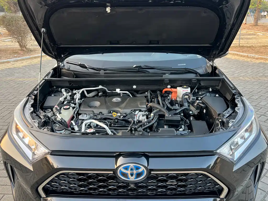 Toyota RAV4 Prime 2022 — фото 19