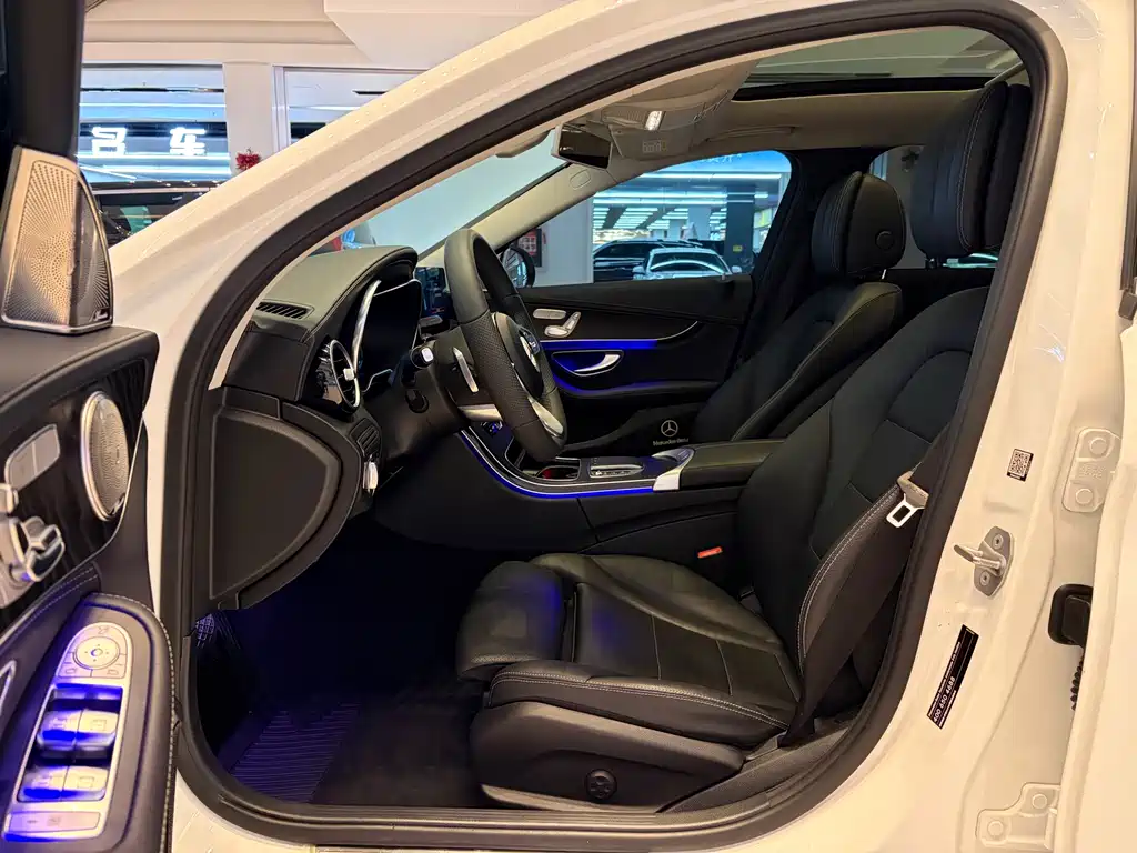Mercedes-Benz C-Class 2020 — фото 12