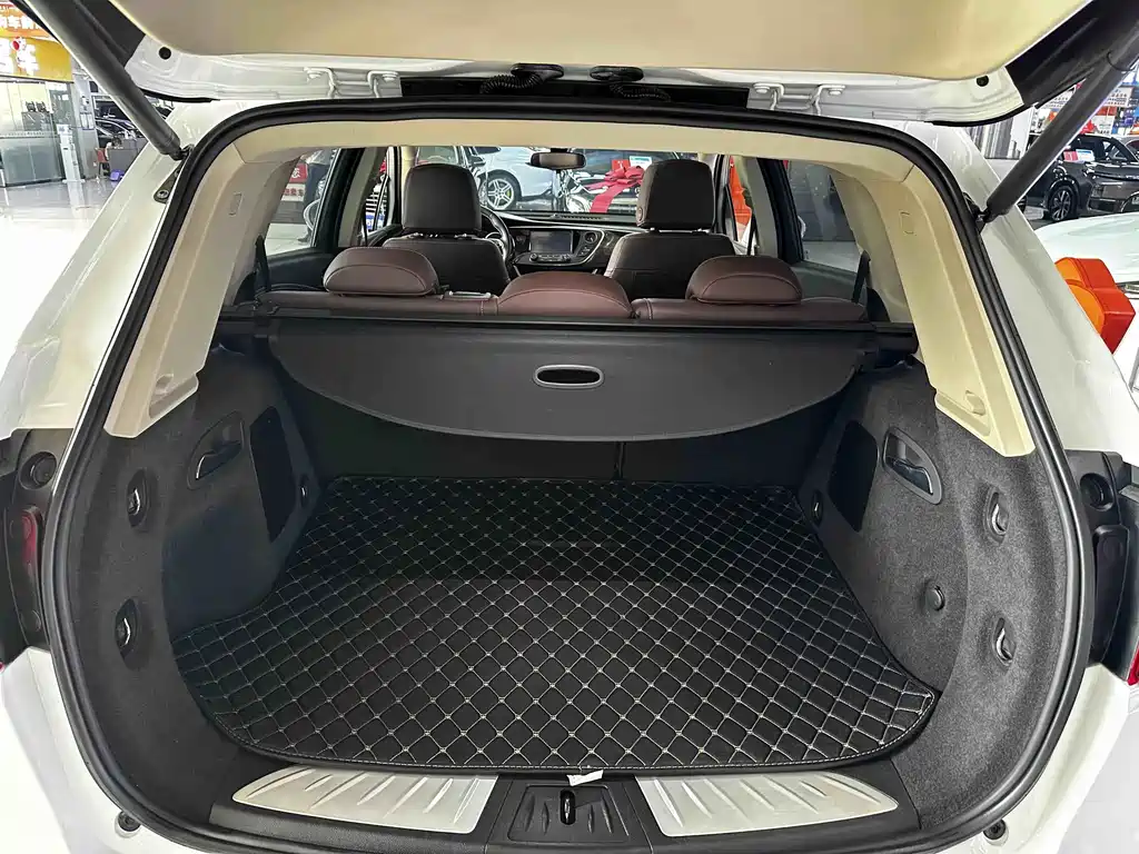 Buick Envision Plus 2017 — фото 14