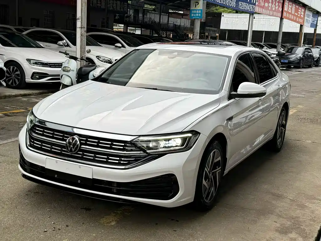 Volkswagen Sagitar 2024