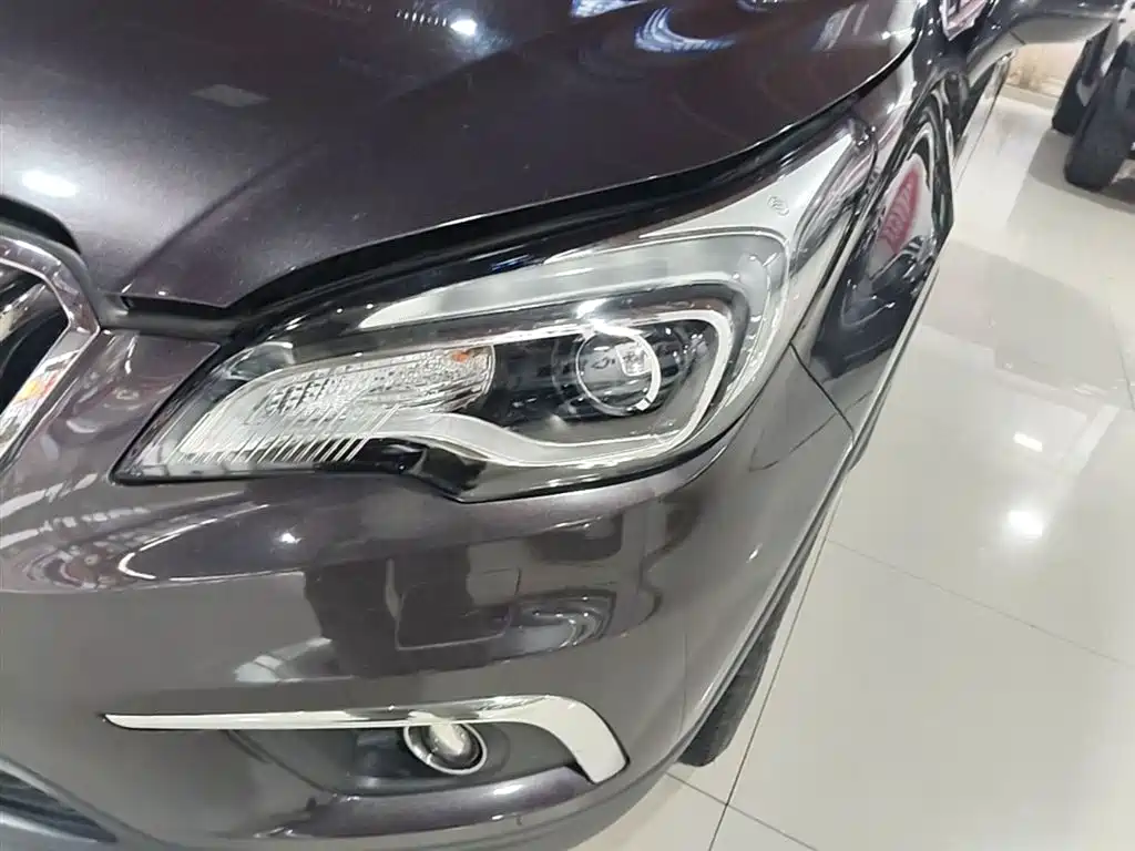 Buick Envision Plus 2017 — фото 24