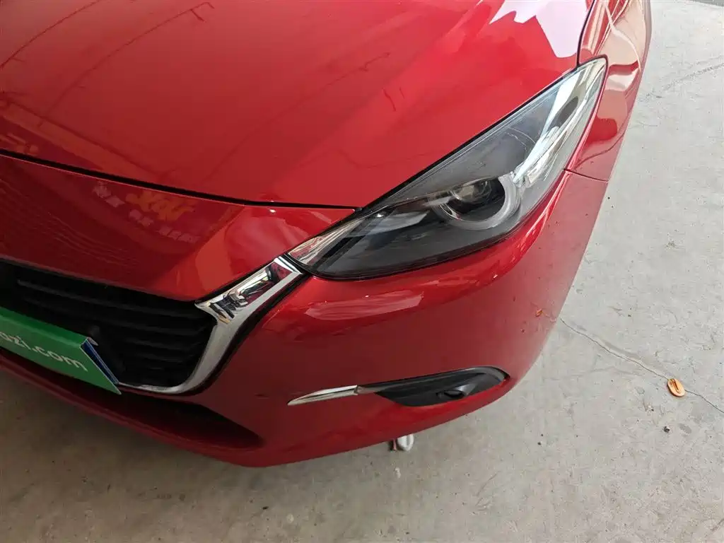 Mazda 3 Axela 2017 — фото 24