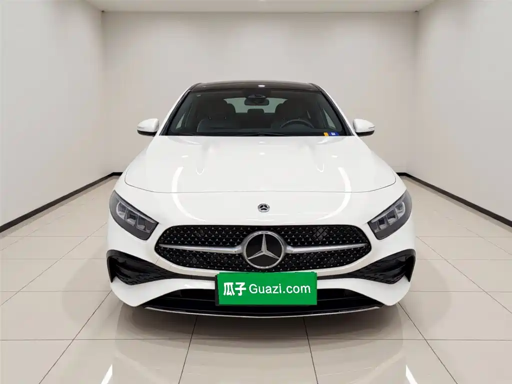 Mercedes-Benz A-Class 2023 — фото 3