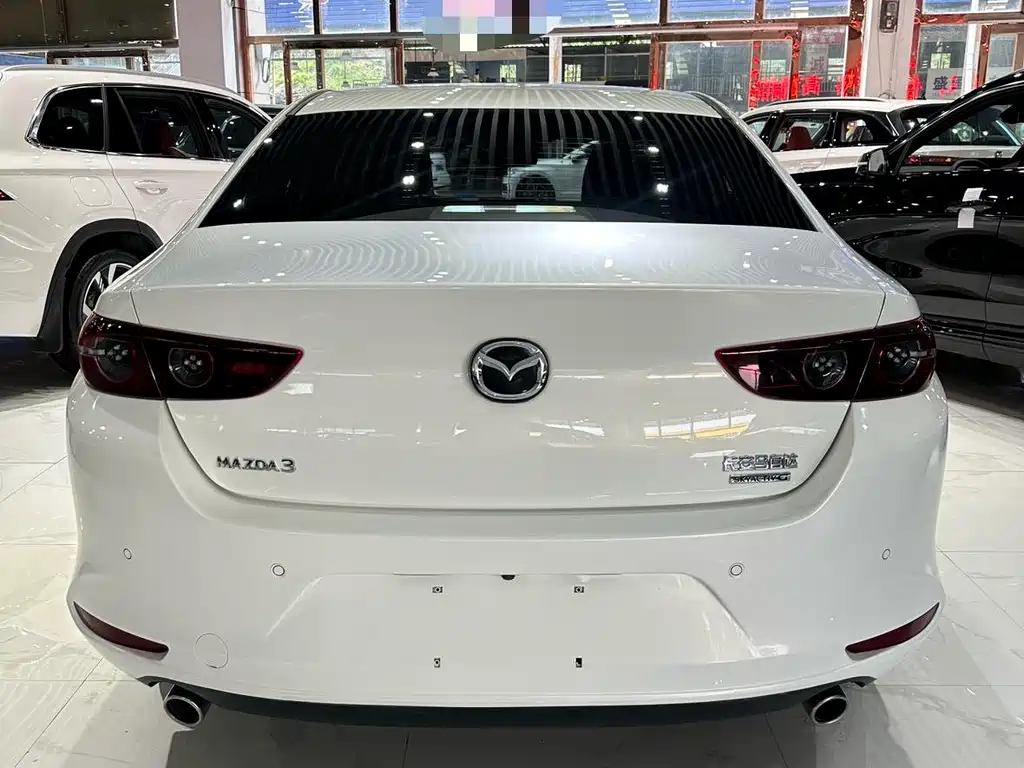 Mazda 3 Axela 2021