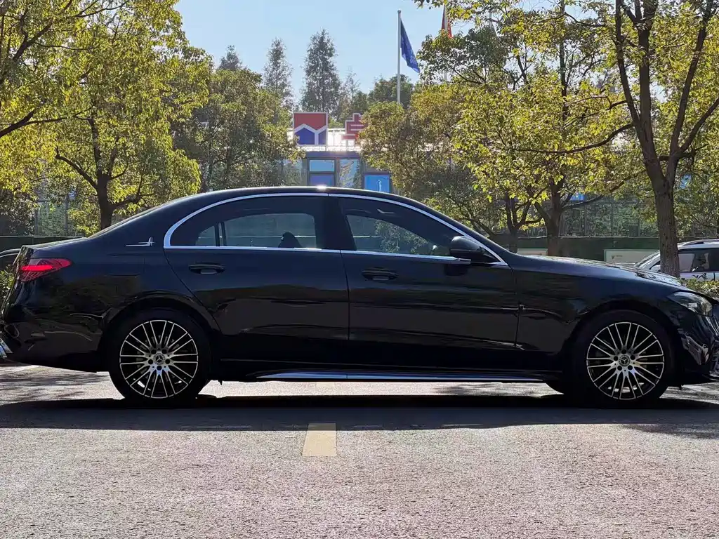 Mercedes-Benz C-Class 2022