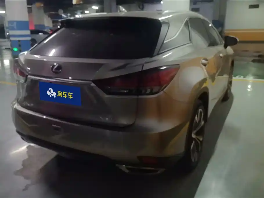 Lexus RX 2022