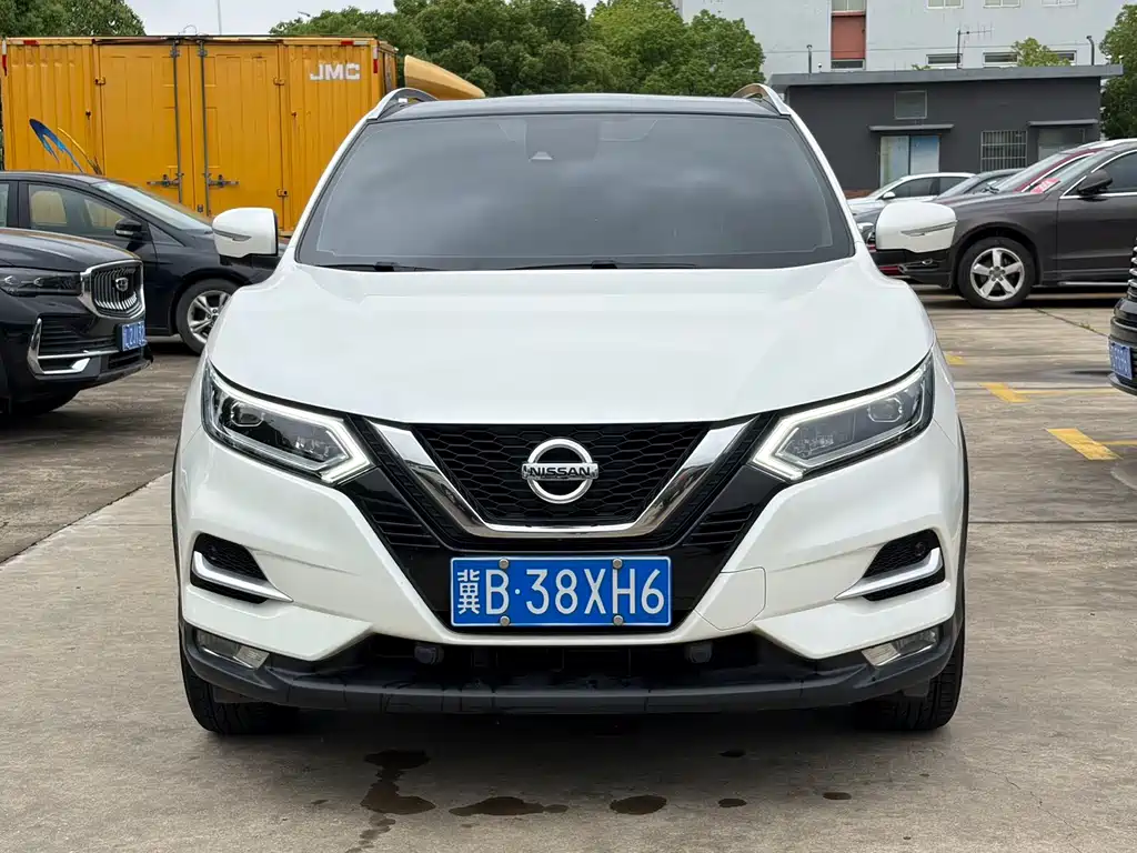 Nissan Qashqai 2022 — фото 1