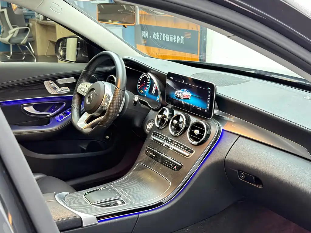 Mercedes-Benz C-Class 2020 — фото 13