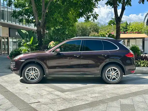 Porsche Cayenne 2014