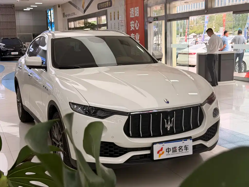 Maserati Levante 2021 — фото 3