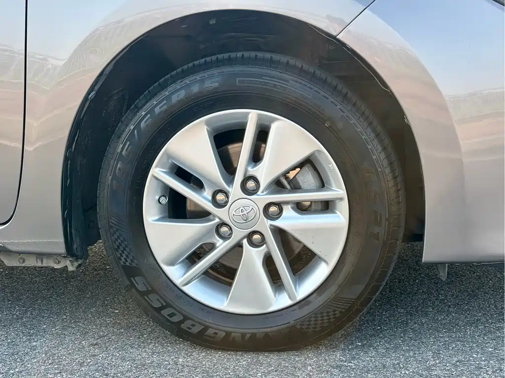 Toyota Corolla 2017 — фото 15